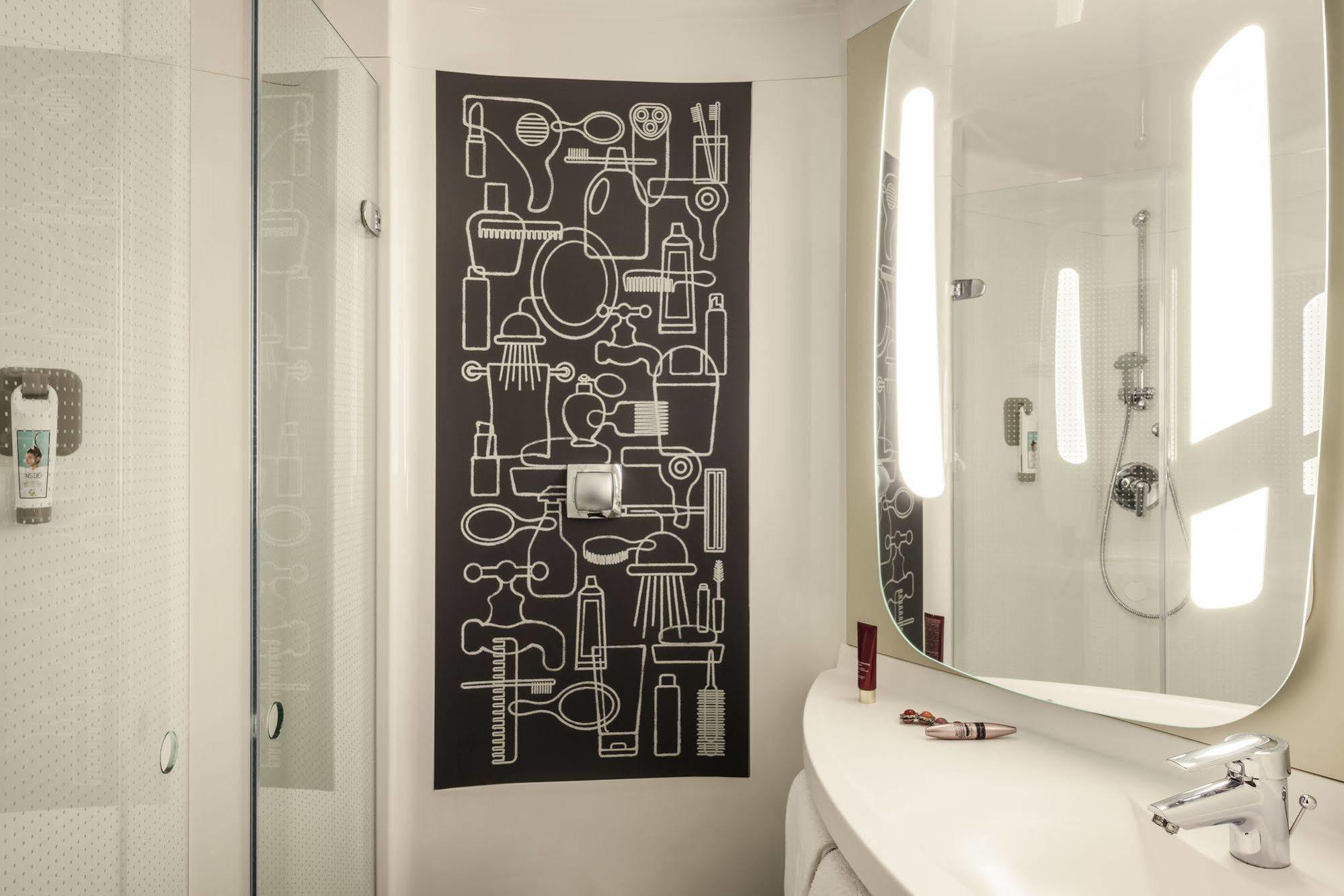 Ibis Portsmouth Hotel Eksteriør billede